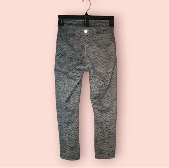 LULULEMON Gray Dottie Dash Wunder Under Crop Roll Down Leggings size 4 - Picture 2 of 2
